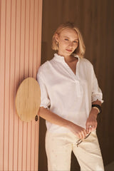 Kireina | Amber Shirt | White w/White Flower