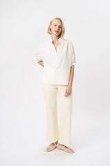 Kireina | Amber Shirt | White w/White Flower