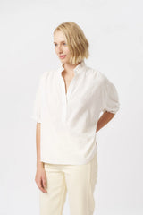 Kireina | Amber Shirt | White w/White Flower