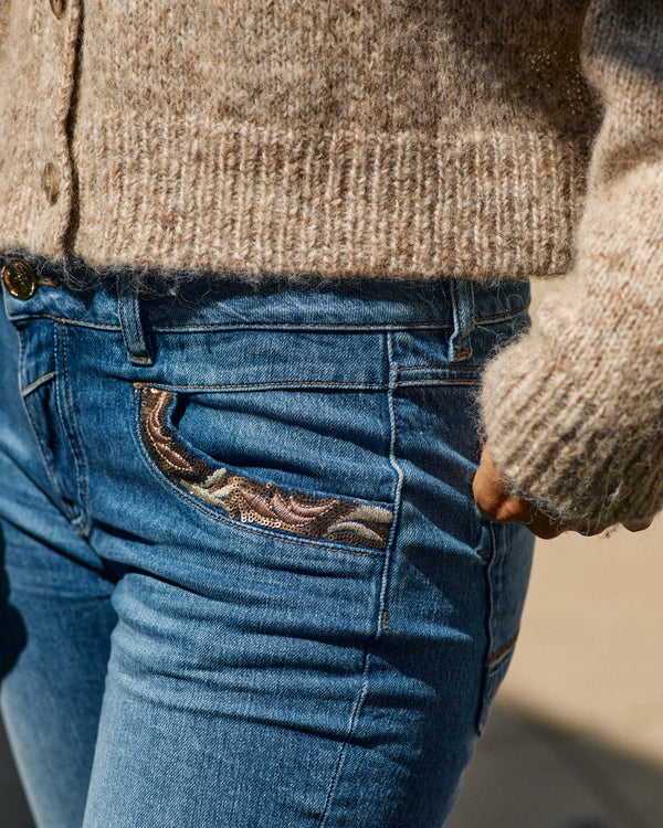 Mos Mosh | Naomi Narita Jean | Dark Blue