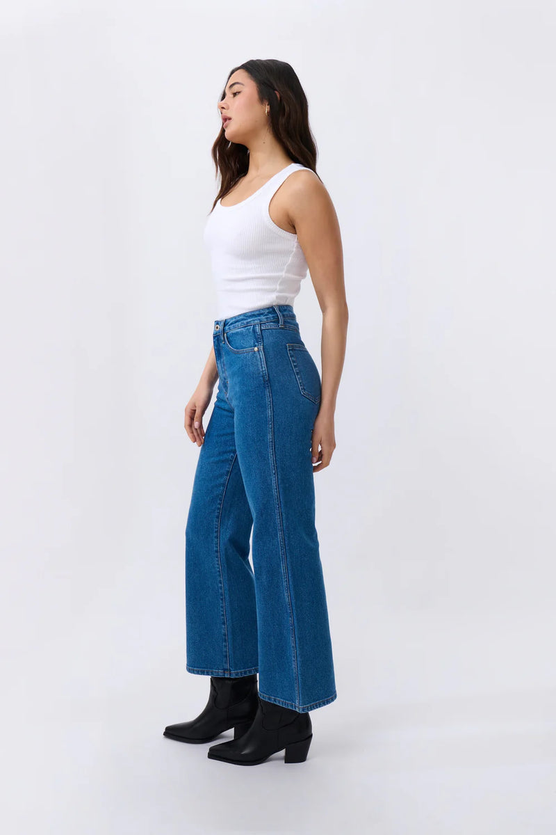 Kireina | Skyla Jean | 90s Blue