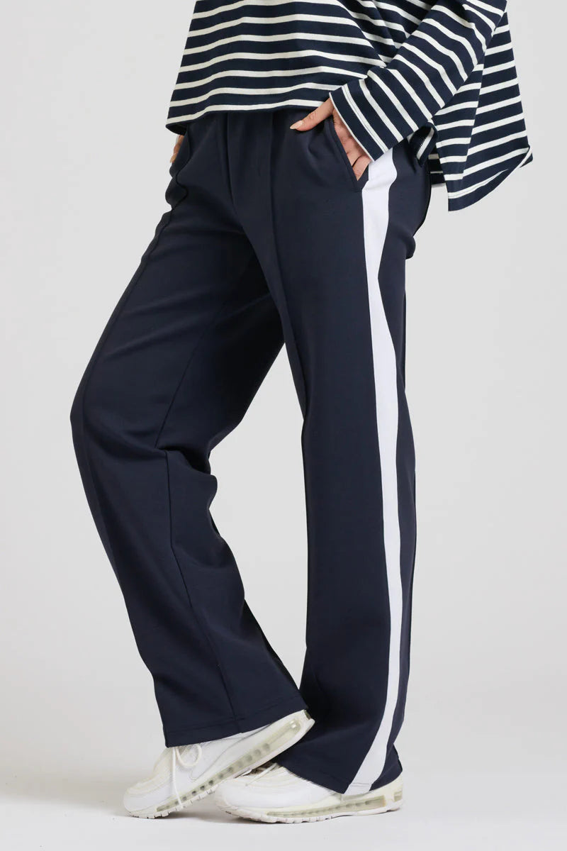 EST. 1971 | Scuba Track Pant | French Navy & Ivory