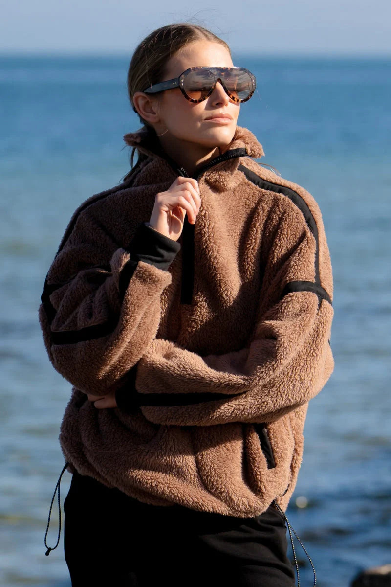 EST. 1971 | Popover Fleece Sweatshirt | Caramel